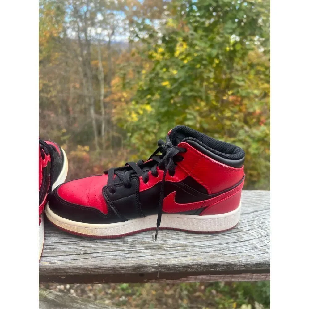 Nike Air Jordan 1 Mid 
